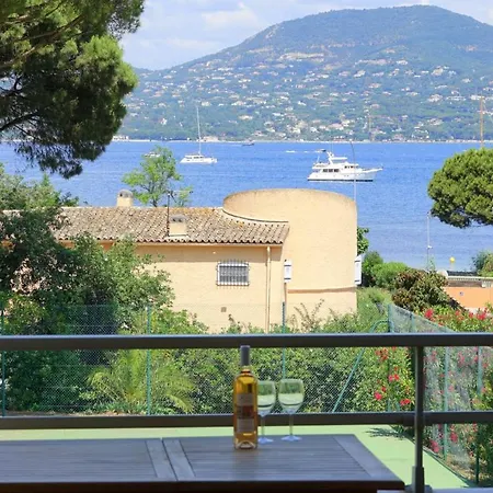 Family Nest Overlooking The Gulf Of * Saint-Tropez