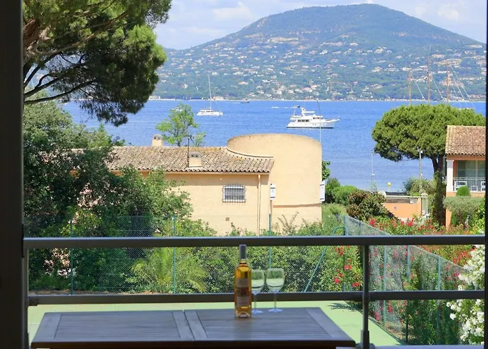 Family Nest Overlooking The Gulf Of * Saint-Tropez