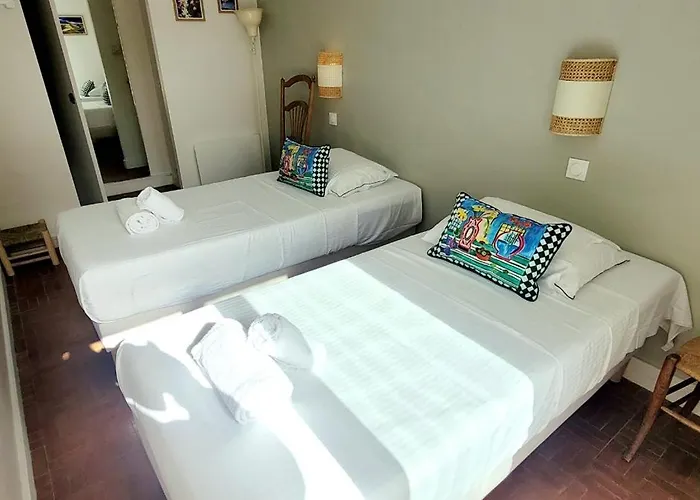 Family Nest Overlooking The Gulf Of *